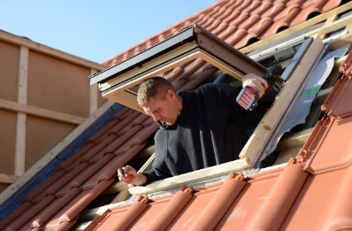 Pose de fenêtres de toit Velux à Neuhaeusel